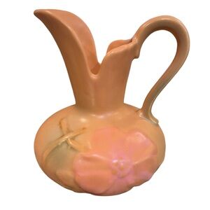Weller pottery pitcher